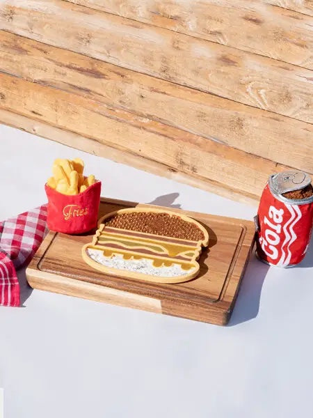 Aktivitetsplate med sugekopper // populær variasjon for din hund // Yoomy Burger